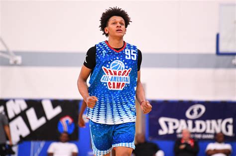 Mar 31, 2022 · Leonard Miller, arguably the top remaining basketball recruit in the 2022 class, released a new list of college options Wednesday, and Kentucky made the cut.. UK Coach John Calipari was in Canada ... 